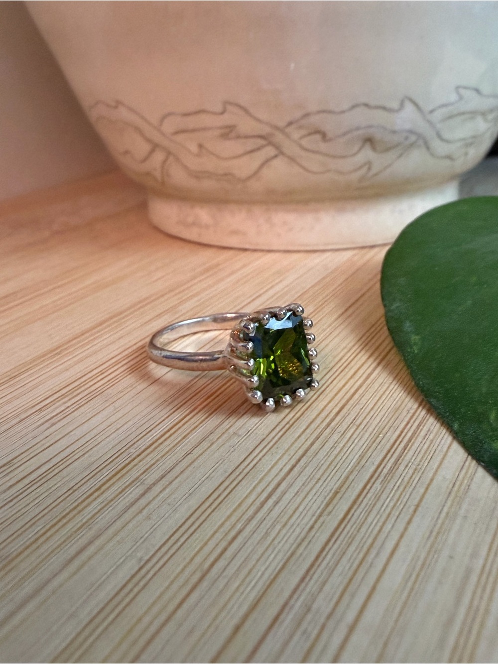 Merewif Ramona - Sterling Silver Ring with Olive Green Square Gemstone